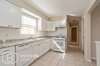 For Rent Hudson Homes Management - 132 JUDY DR UNIT 2 - Photo Gallery 9