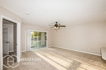 Hudson Homes Management Single Family Homes - 141 1st St, Naples, FL, 34113 - Photo Gallery 5