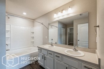 Hudson Homes Management Single Family Homes- 3519 Heron Cove Dr, Green Cove Springs, FL 32043 - Photo Gallery 11