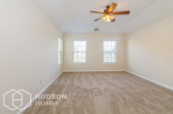 Hudson Homes Management Single Family Home For Rent Pet Friendly remodeled kitchen remodeled bathroom beautiful 655 Gainesway Circle Road	Valparaiso	IN	46385 - Photo Gallery 8