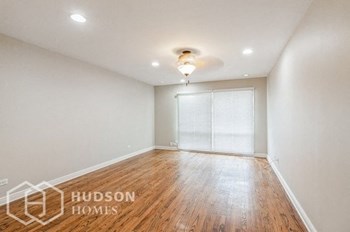 Hudson Homes Management Single Family Homes - 16 Horseshoe Ln, Lemont, IL, 60439 - Photo Gallery 6