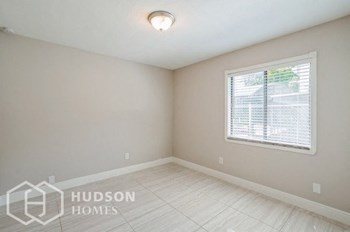 Hudson Homes Management Single Family Homes - Photo Gallery 6