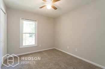 Hudson Homes Management Single Family Home For Rent 230 Andover Cir Irmo South Carolina Dishwasher Front Porch Private Driveway Fireplace - Photo Gallery 10