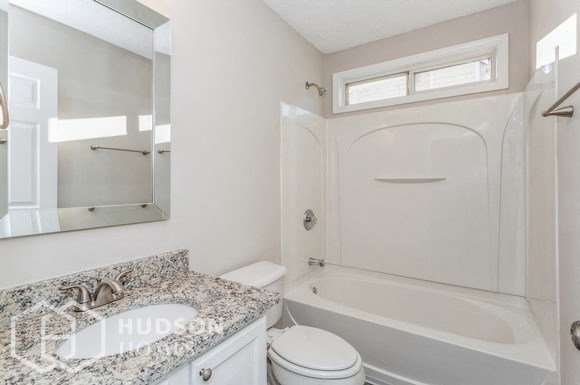 Hudson Homes Management Single Family Home 374 Greystone Pkwy, Hiram, GA 30141, USA