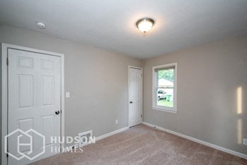 Hudson Homes Management Single Family Home For Rent Pet Friendly 4501 Parkton Dr Cleveland OH 3 bedrooms 1 bathroom recreation room attic basement back yard lawn - Photo Gallery 15