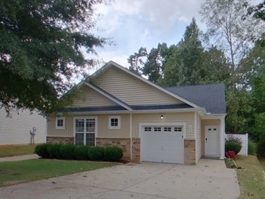Hudson Homes Management Single Family Home 156 Hutson Ln, Clayton, NC 27527