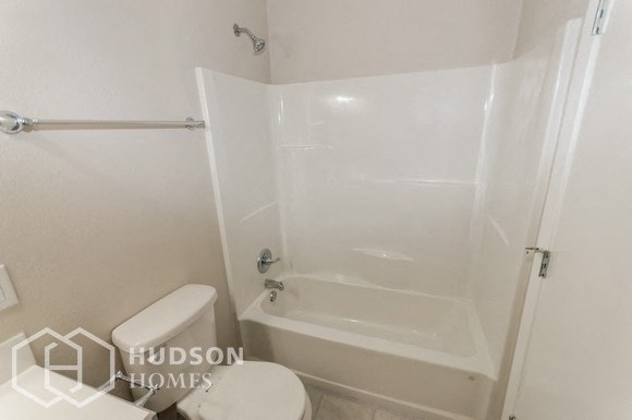 Hudson Homes Management Single Family Homes - 105 Vassar Court, Waxahachie, TX, 75165