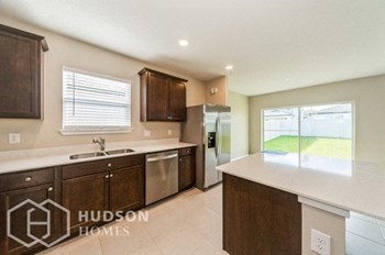 Hudson Homes Management Single Family Homes - Photo Gallery 6