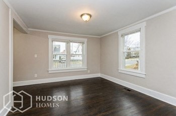 70 Highland Ave 3 Beds House for Rent - Photo Gallery 10
