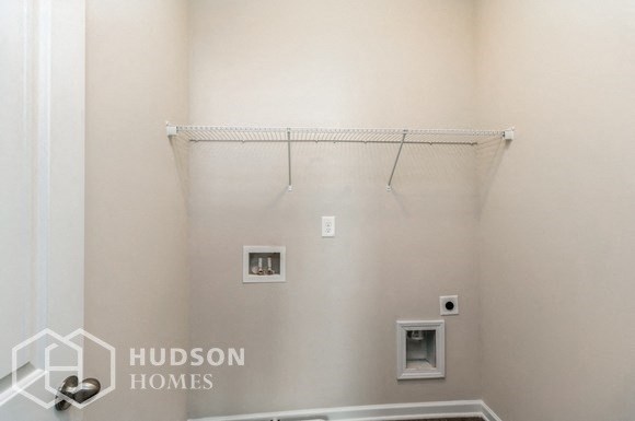 Hudson Homes Management Single Family Home For Rent Pet Friendly 347 Courtland Ct Kannapolis NC 28081 3 bedrooms 2 bathrooms ceiling fan dishwasher microwave refrigerator attached garage back yard