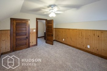 Hudson Homes Management Single Family Home For Rent Pet Friendly 4344 Floral Ave Cincinnati OH 45212 4 bedrooms 1 bathroom hardwood carpet refrigerator microwave dishwasher porch two story ceiling fan back yard lawn family room - Photo Gallery 8