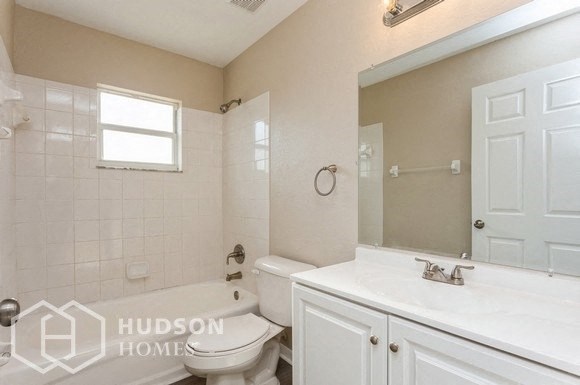 Hudson Homes Management Single Family Homes - 606 Parsons Reserve Ct, Seffner, FL, 33584