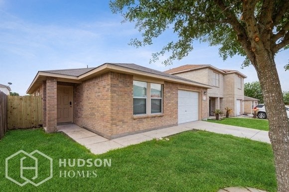 Hudson Homes Management Single Family Homes - 8231 Heights Valley, Converse, TX, 78109