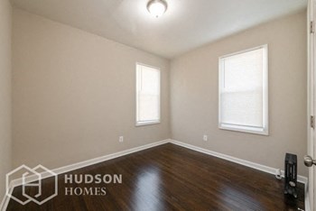 Hudson Homes Management Single Family Home – 1014 Roselle St Unit 2 For Rent - Photo Gallery 21