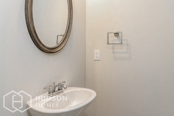 Hudson Homes Management Single Family Home For Rent Pet Friendly 347 Courtland Ct Kannapolis NC 28081 3 bedrooms 2 bathrooms ceiling fan dishwasher microwave refrigerator attached garage back yard