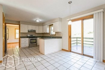 127 BRIAR RIDGE RD 4 Beds House for Rent - Photo Gallery 12