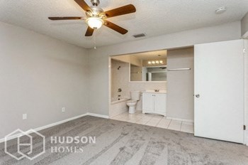 Hudson Homes Management Single Family Home For Rent Pet Friendly  - 18502 Walker Rd, Lutz, FL, 33549 - Photo Gallery 11
