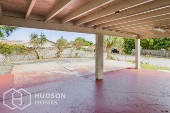 700 W 1St St 3 Beds House for Rent - Photo Gallery 12