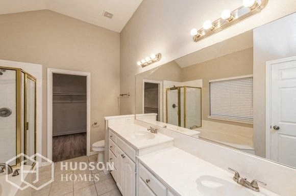 Hudson Homes Management Single Family Homes – 1352 W Branch Hollow Dr, Carrollton, TX, 75007