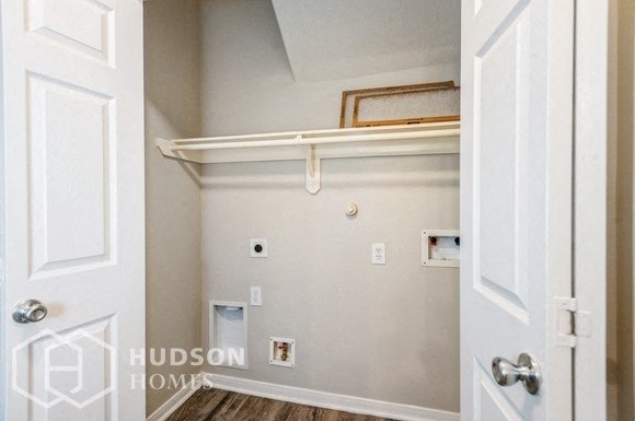 Hudson Homes Management Single Family Homes - 21127 Wortham Oaks Dr, Humble, TX 77338