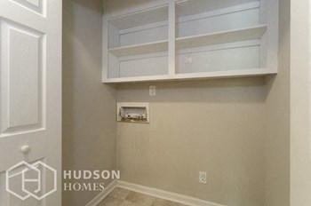 Hudson Homes Management Single Family Home For Rent 230 Andover Cir Irmo South Carolina Dishwasher Front Porch Private Driveway Fireplace - Photo Gallery 13