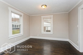 70 Highland Ave 3 Beds House for Rent - Photo Gallery 13