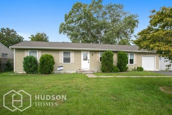 Hudson Homes Management Single Family Home – 334 Lockheed Rd For Rent - Photo Gallery 1