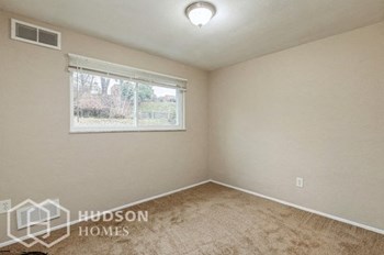 Hudson Homes Management Single Family Homes – 5044 Leona Dr, Pittsburgh, PA 15227 - Photo Gallery 11