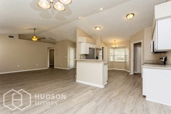 Hudson Homes Management Single Family Homes - 606 Parsons Reserve Ct, Seffner, FL, 33584