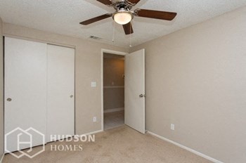 Hudson Homes Management Single Family Home For Rent Pet Friendly  - 8908 High Ridge Ct, Tampa, FL 33634 - Photo Gallery 14