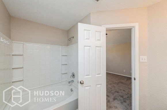 Hudson Homes Management Single Family Home For Rent Pet Friendly  -  1401 Silver Maple Ln