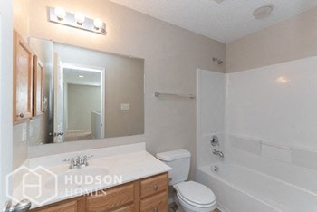 2625 Violeta Circle Se 3 Beds House for Rent - Photo Gallery 5