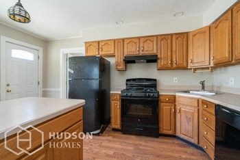 Hudson Homes Management Hudson Homes Management Single Family Home – 573 Taylor Ave For Rent - Photo Gallery 5