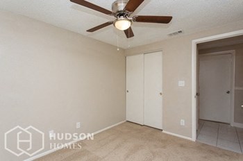 Hudson Homes Management Single Family Home For Rent Pet Friendly  - 8908 High Ridge Ct, Tampa, FL 33634 - Photo Gallery 15