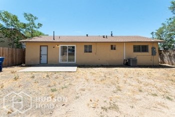 Hudson Homes Management 10605 Menaul Ne 3 Beds House for Rent - Photo Gallery 2