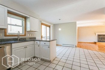 127 BRIAR RIDGE RD 4 Beds House for Rent - Photo Gallery 16