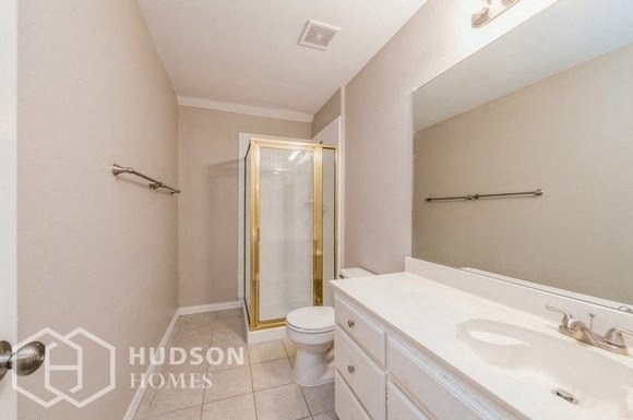 Hudson Homes Management Single Family Homes – 1352 W Branch Hollow Dr, Carrollton, TX, 75007