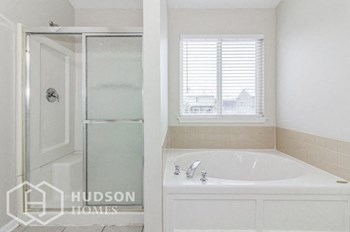 Hudson Homes Management Single Family Homes – 410 Ogden Fls Blvd, Oswego, IL, 60543 - Photo Gallery 15