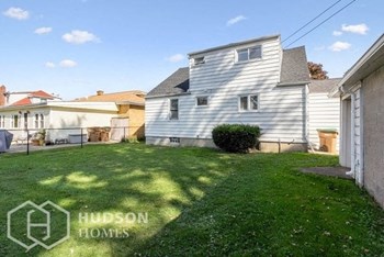Hudson Homes Management Hudson Homes Management Single Family Home For Rent Pet Friendly - Photo Gallery 5