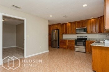Hudson Homes Management Single Family Homes- 10205 Turkey Oak Dr, New Port Richey, FL 34654 - Photo Gallery 10
