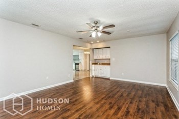 Hudson Homes Management Single Family Home For Rent Pet Friendly  - 18502 Walker Rd, Lutz, FL, 33549 - Photo Gallery 17