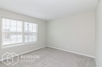 Hudson Homes Management Single Family Homes – 410 Ogden Fls Blvd, Oswego, IL, 60543 - Photo Gallery 16
