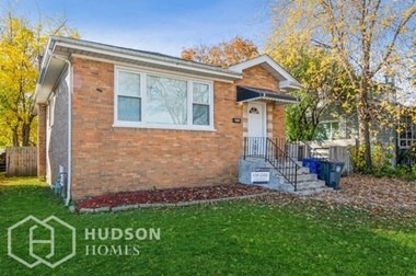 Hudson Homes Management Single Family Homes - 8719 44th Pl, Lyons, IL, 60534