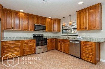 Hudson Homes Management Single Family Homes- 10205 Turkey Oak Dr, New Port Richey, FL 34654 - Photo Gallery 8