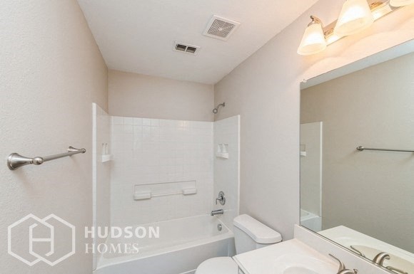 Hudson Homes Management Single Family Home For Rent Pet Friendly  -  1401 Silver Maple Ln