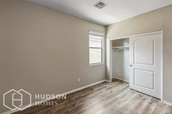 Hudson Homes Management Single Family Home 5015 E Andalusite Ln, San Tan Valley, AZ 85143, USA