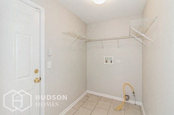 Hudson Homes Management Single Family Homes – 410 Ogden Fls Blvd, Oswego, IL, 60543 - Photo Gallery 21