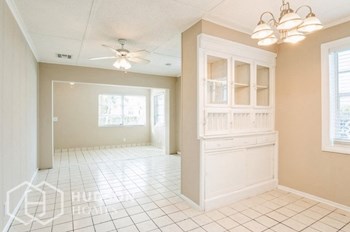 700 W 1St St 3 Beds House for Rent - Photo Gallery 21