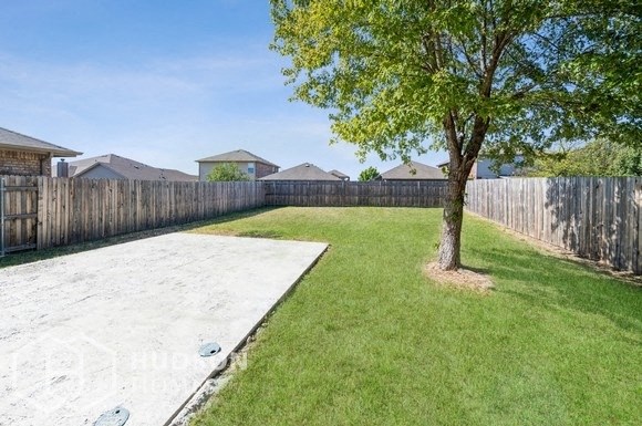 Hudson Homes Management Single Family Home For Rent Pet Friendly  -  1401 Silver Maple Ln