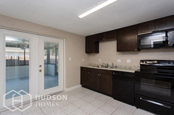 Hudson Homes Management Single Family Home For Rent Pet Friendly  - 8908 High Ridge Ct, Tampa, FL 33634 - Photo Gallery 23